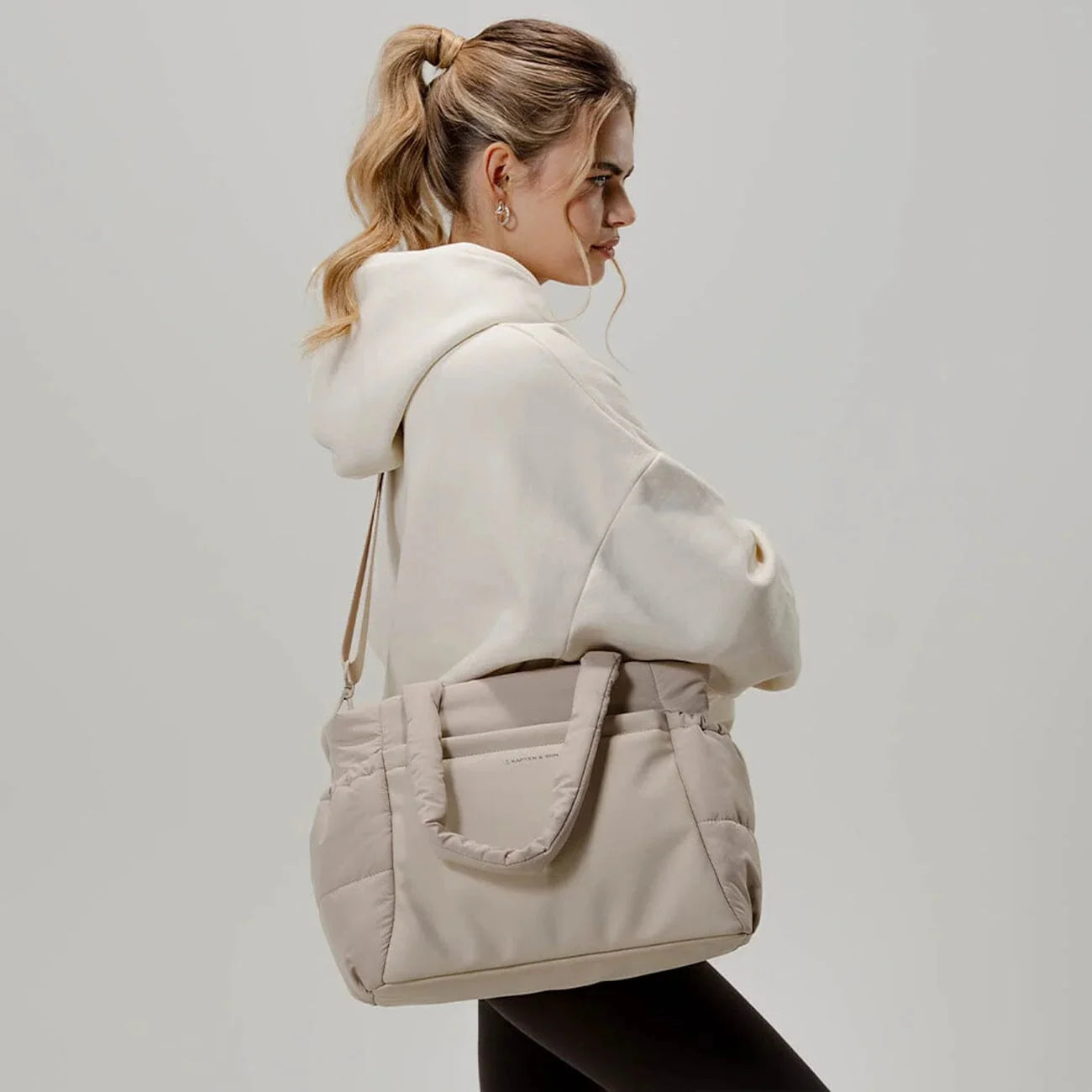 Hellvi Cloud Medium Shoulder Bag