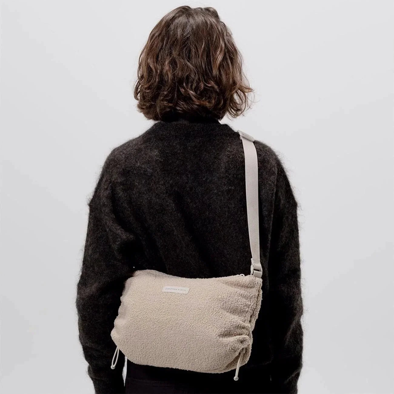 Skara Small Shoulder Bag