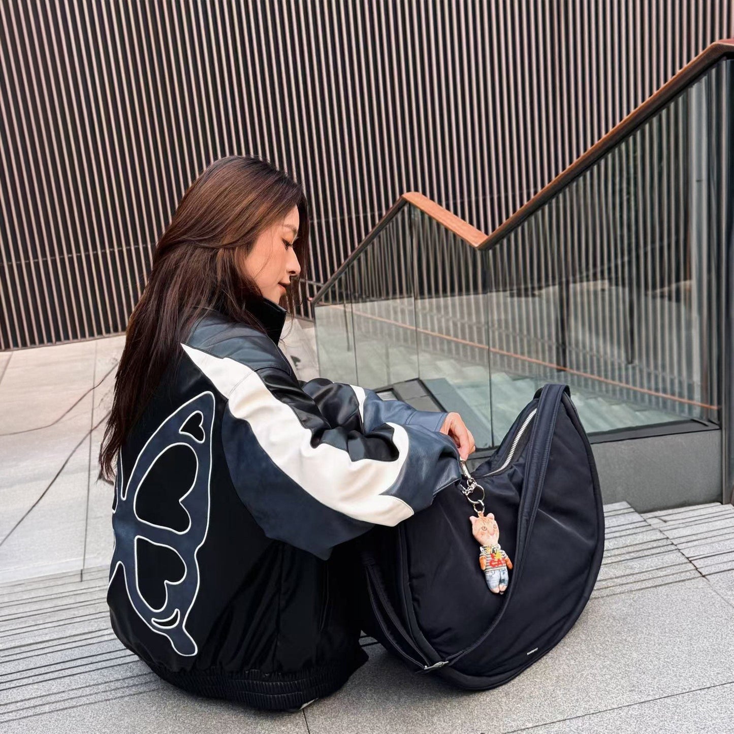 CURVE Half Moon Bag