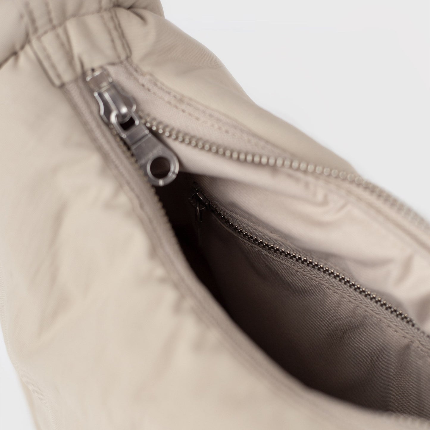 CURVE Half Moon Bag Mini