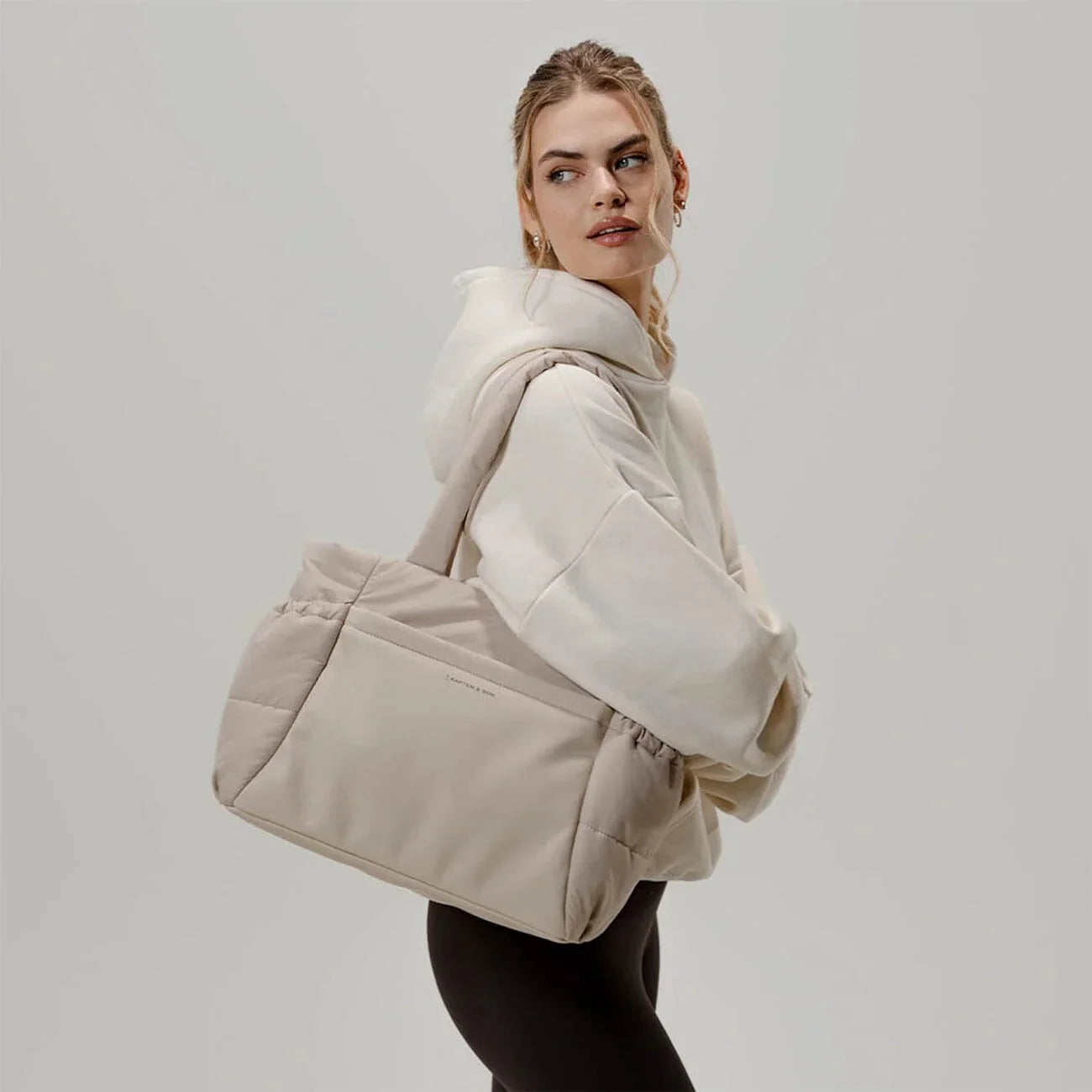 Hellvi Cloud Medium Shoulder Bag