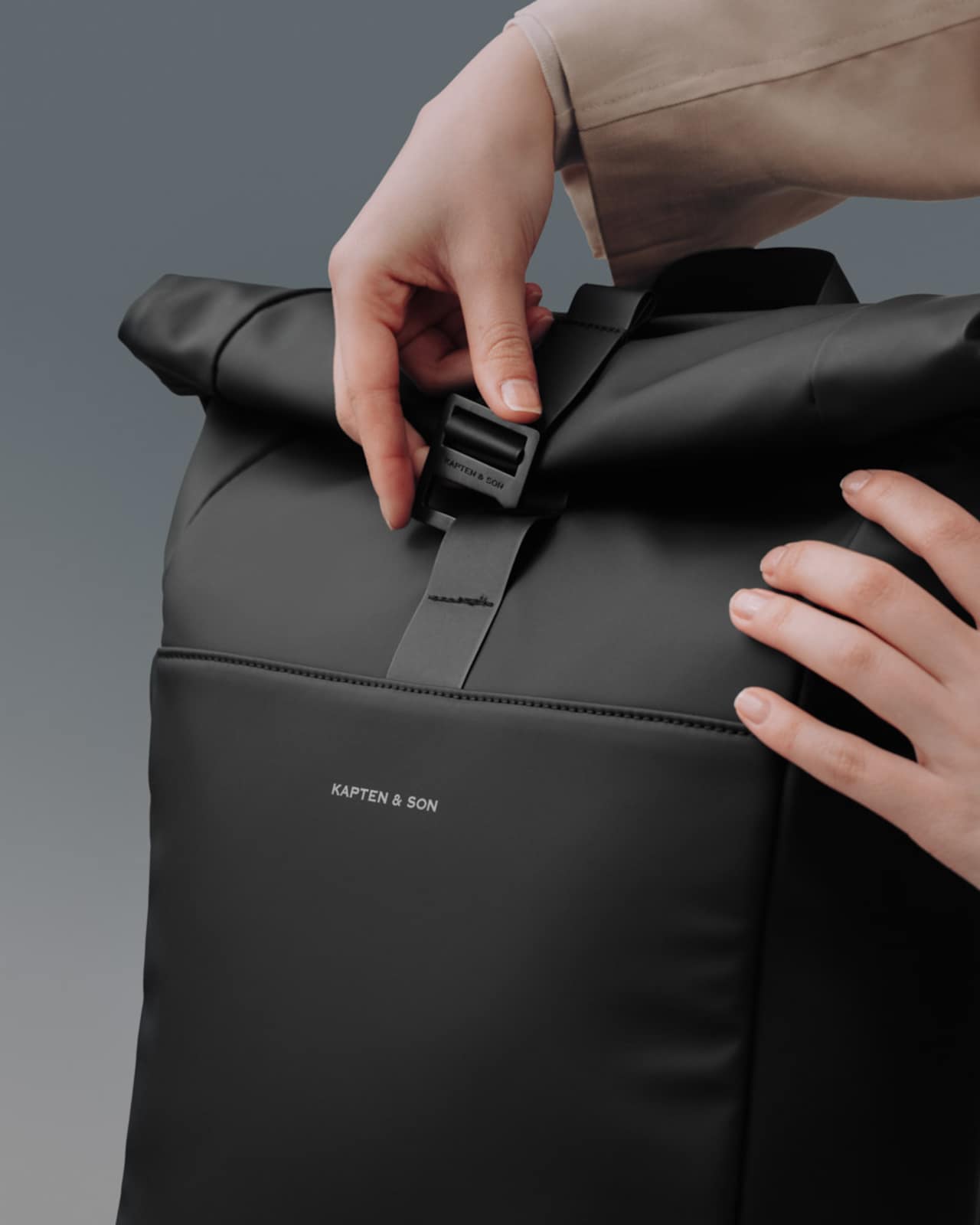 Lund Sleek Full PU