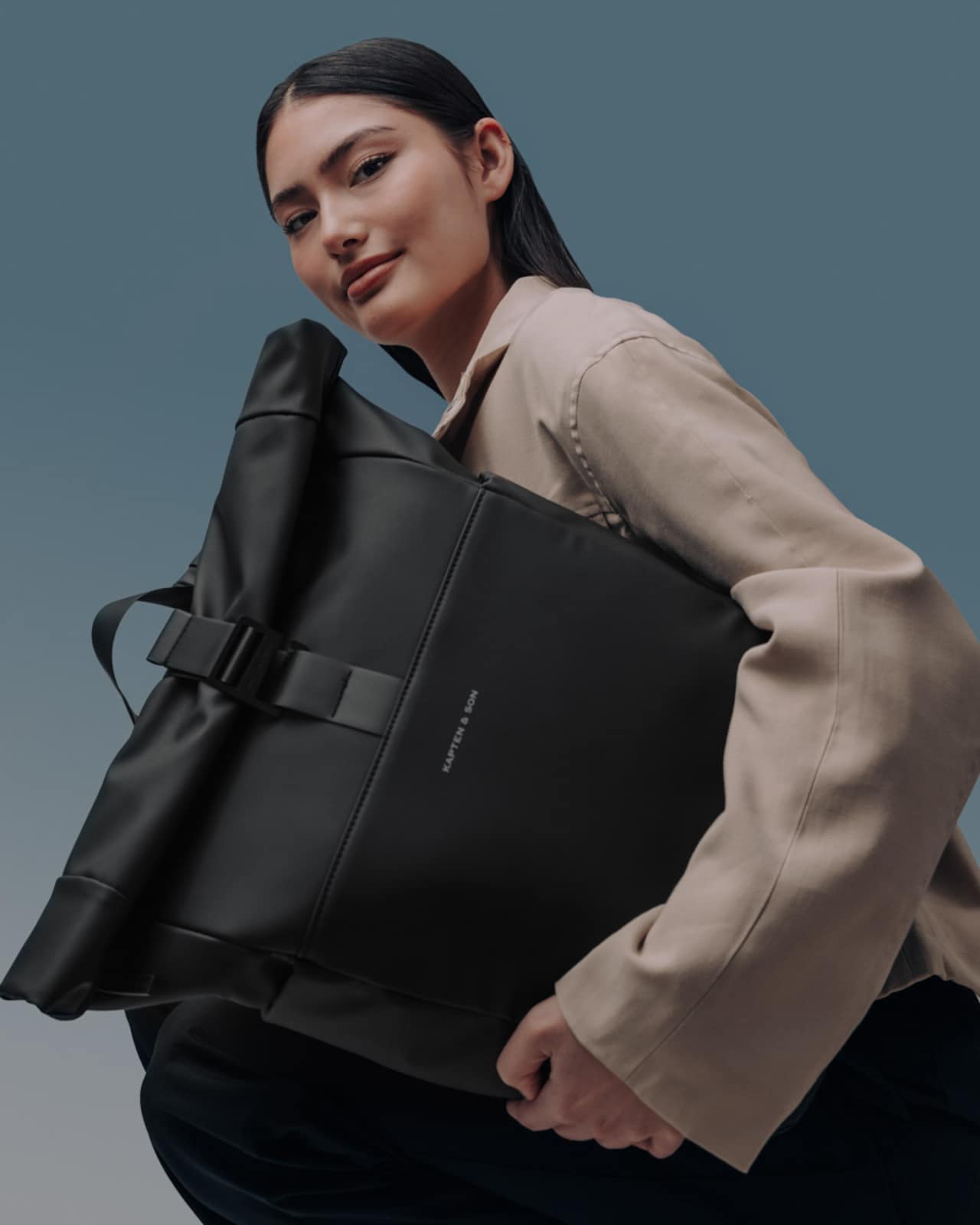 Lund Sleek Full PU