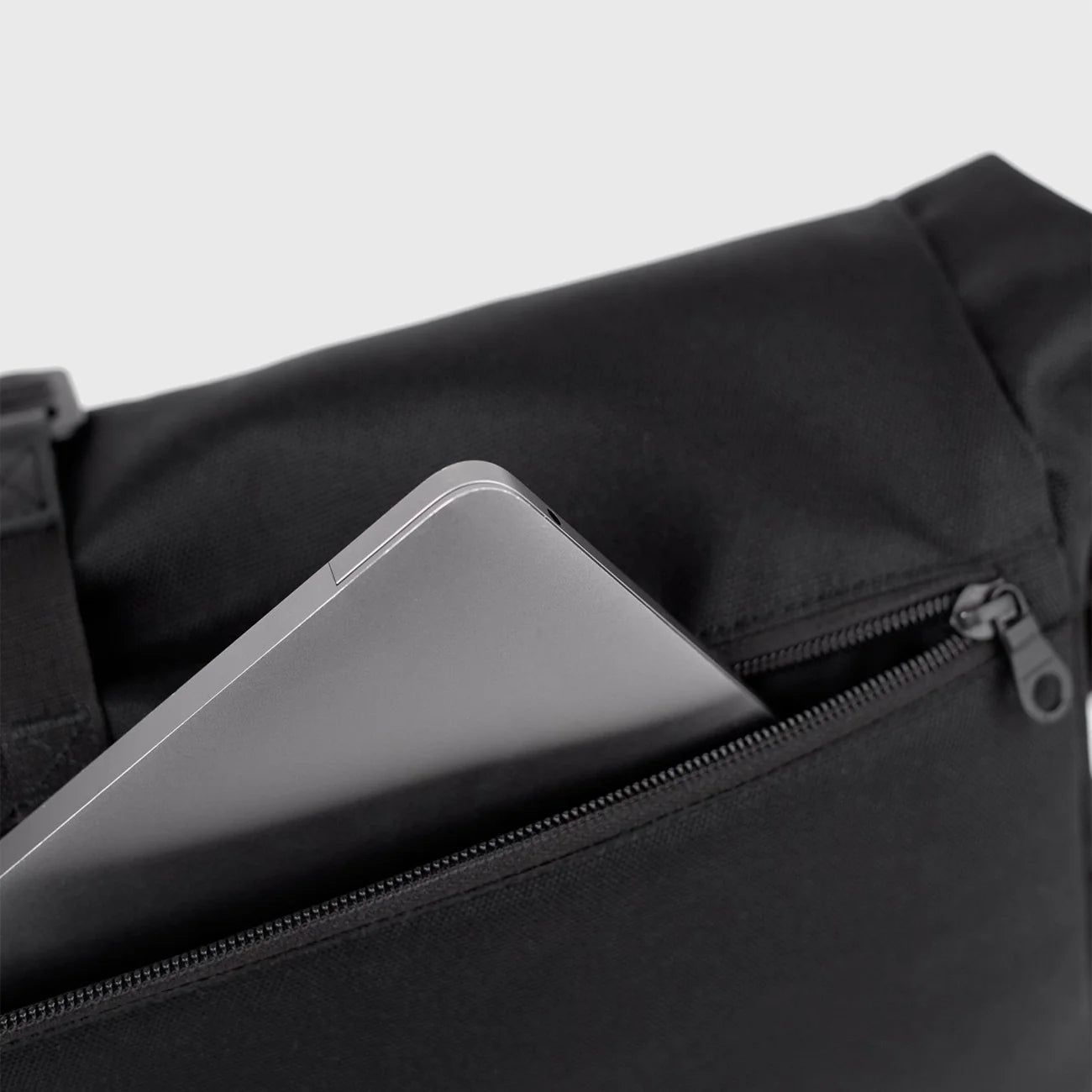 Icon Messenger Bag