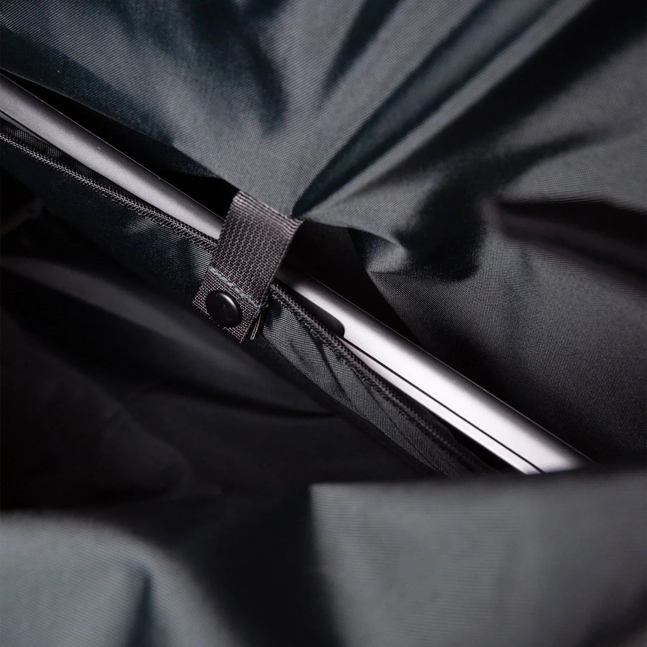 Icon Messenger Bag