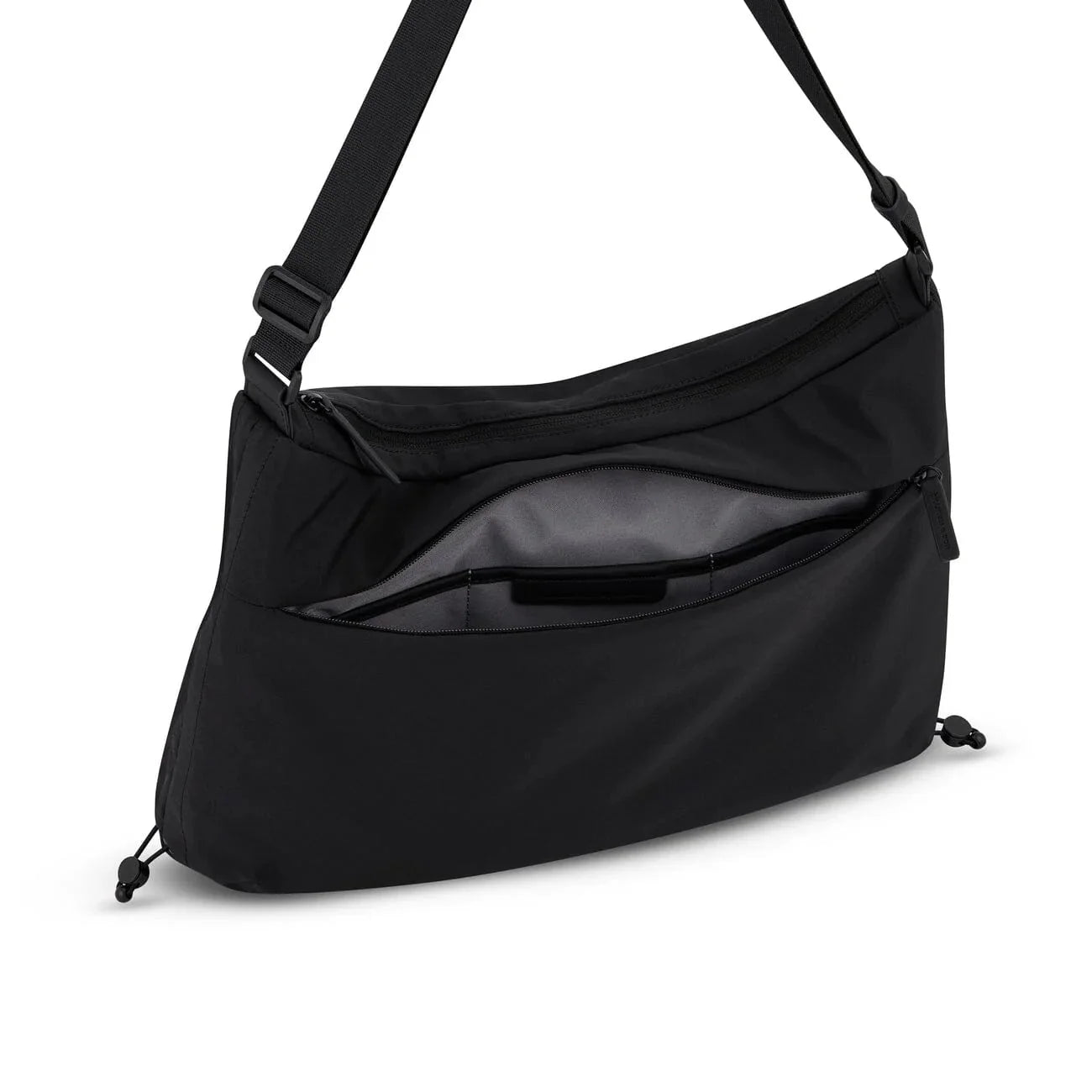Skara Large Shoulder Bag