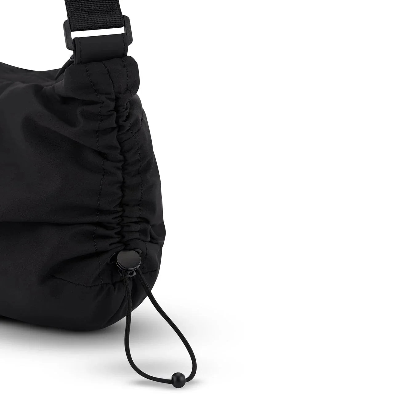 Skara Small Shoulder Bag