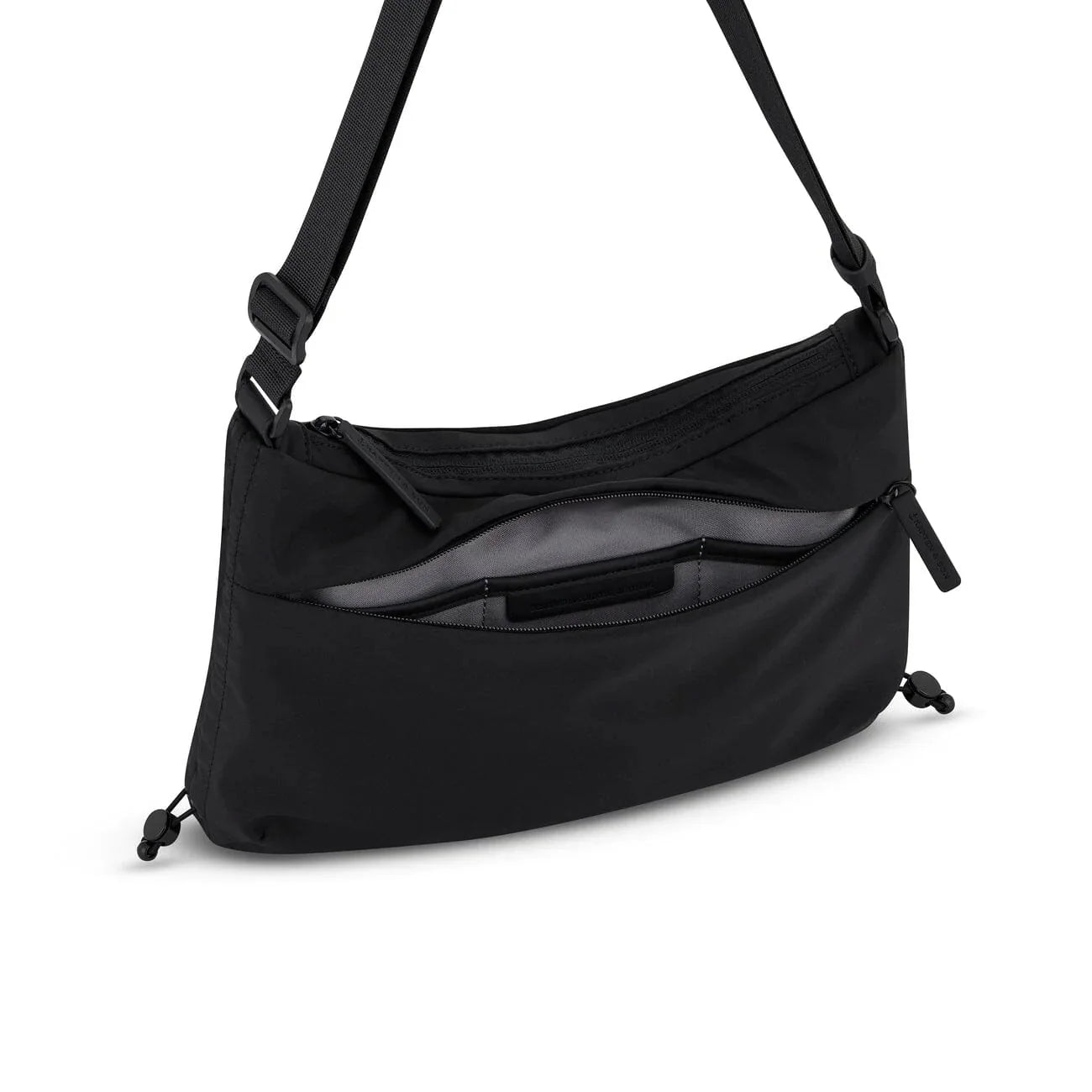 Skara Small Shoulder Bag