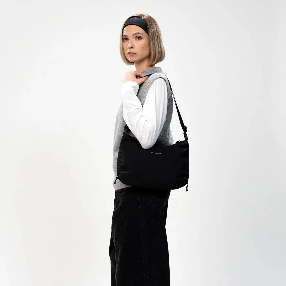 Skara Small Shoulder Bag