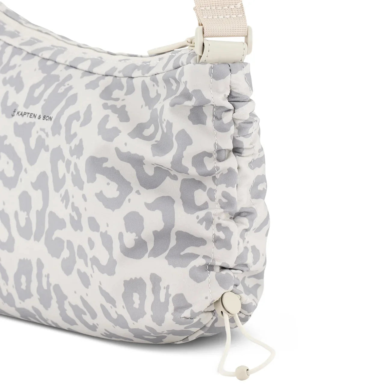 Skara Small Shoulder Bag