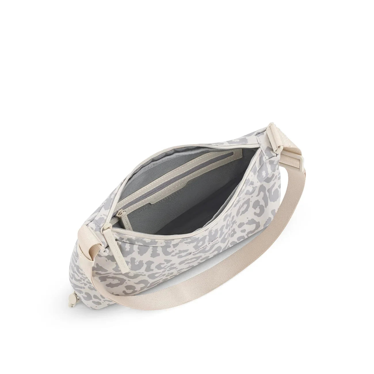 Skara Small Shoulder Bag