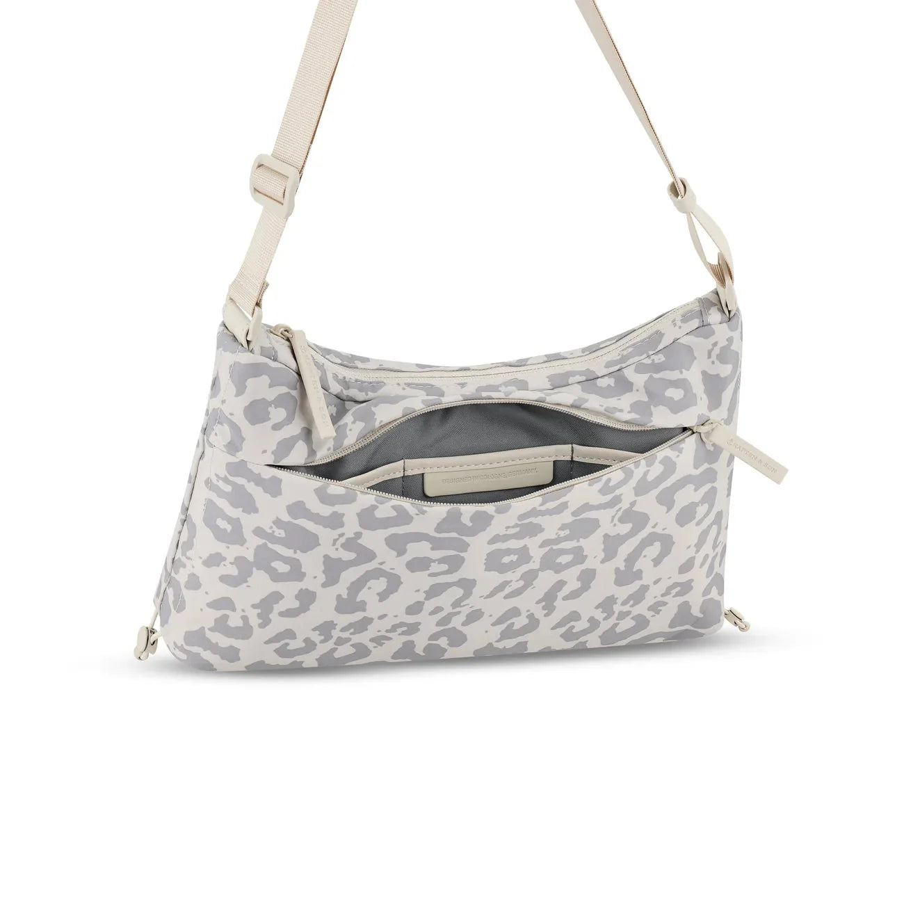 Skara Small Shoulder Bag