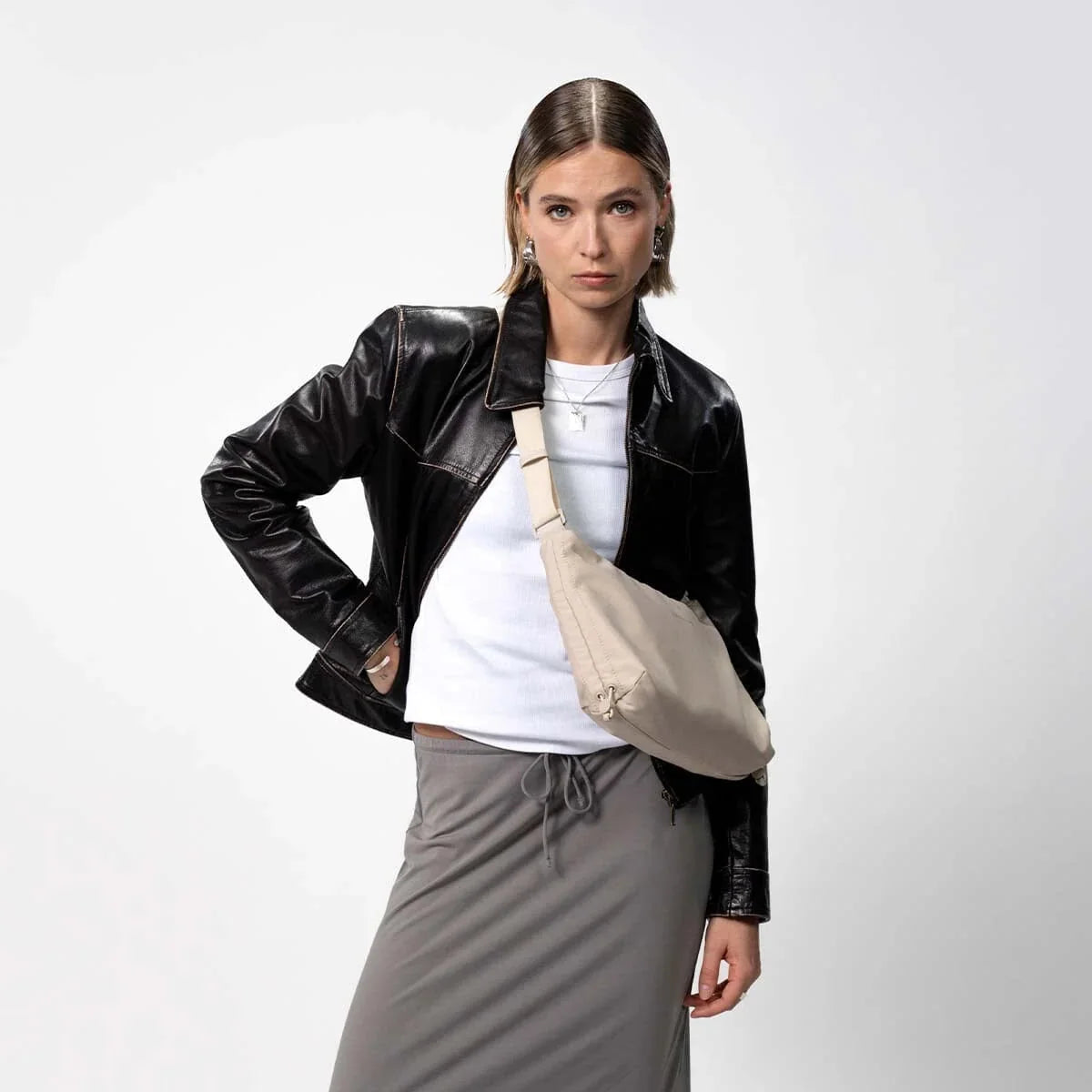 Skara Small Shoulder Bag