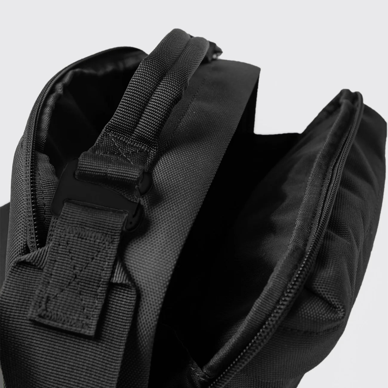 GO Shoulder Bag