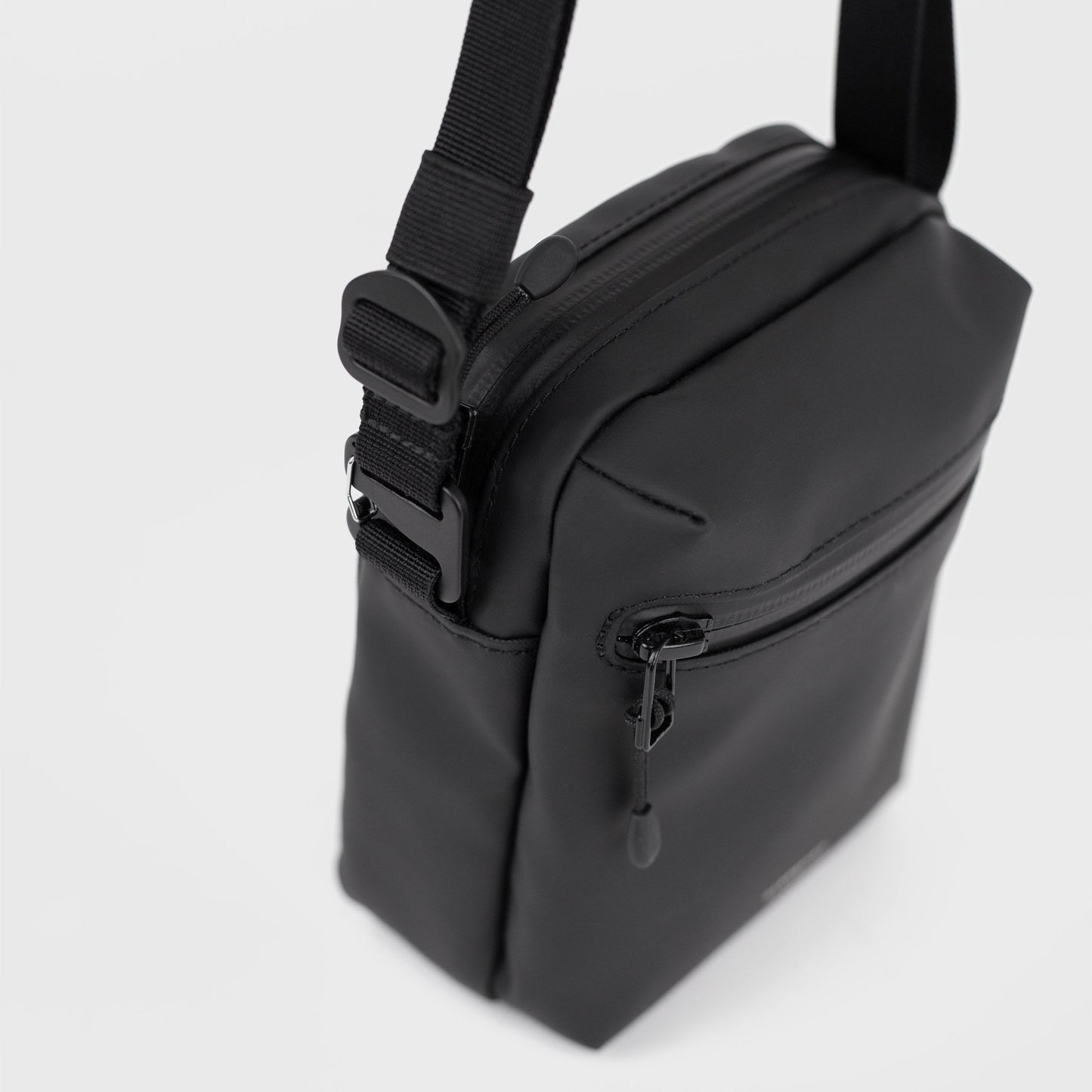 STREAM Shoulder Bag