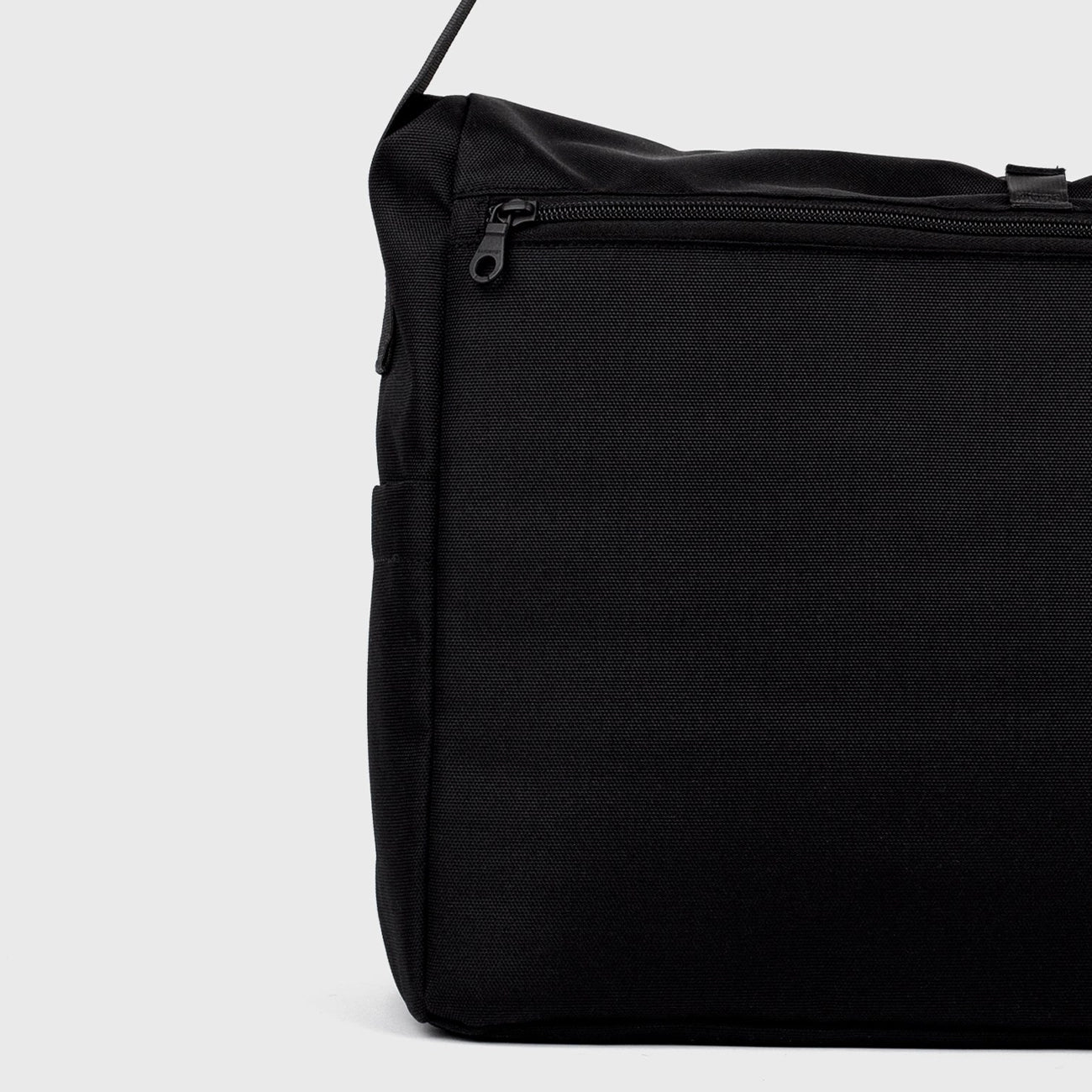 Icon Messenger Bag