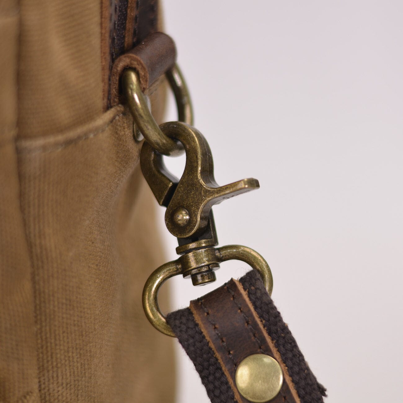 Waxed Canvas Briefcase | ANCHORAGE