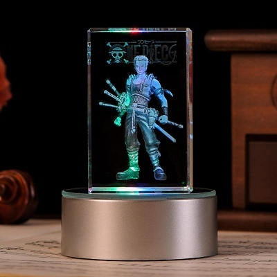 Jednodílná panenka Roronoa Zoro akční figurka s gravírováním křišťálové 3D LED světelné figurky