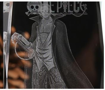 One Piece Akakami no shankusu Action Figure  Engraving Crystal 3D LED Light Figure One Piece  Shankusu Doll