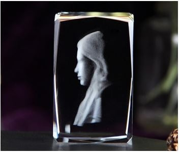 Avril Lavigne Engraving Crystal 3D LED Light Figure Avril Lavigne Doll Birthday Gifts Christmas Gifts