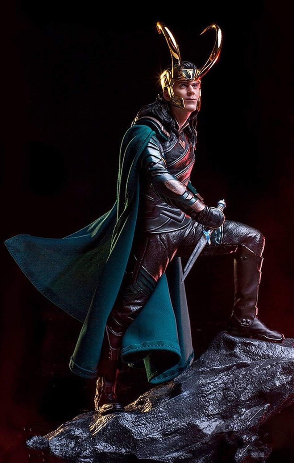 Tom Hiddleston Loki Figure Battle Diorama Action Figure 25cm Toys Gifts